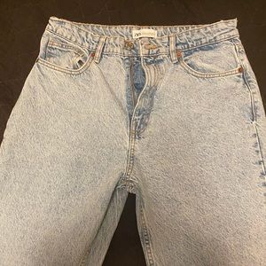 Zara Relaxed Fit Mom jeans